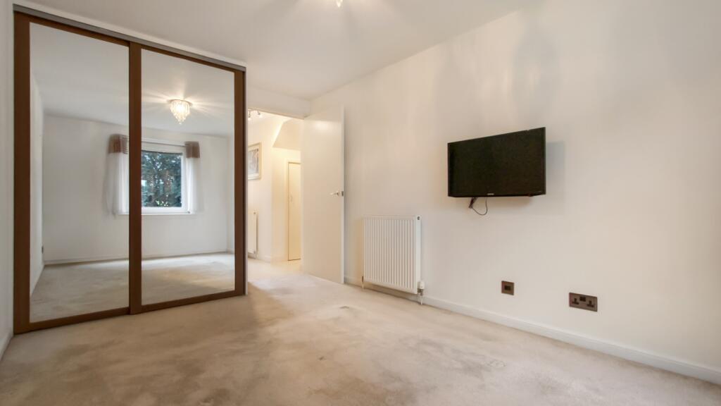 Apartment in Aberdeen, Aberdeenshire - View 2