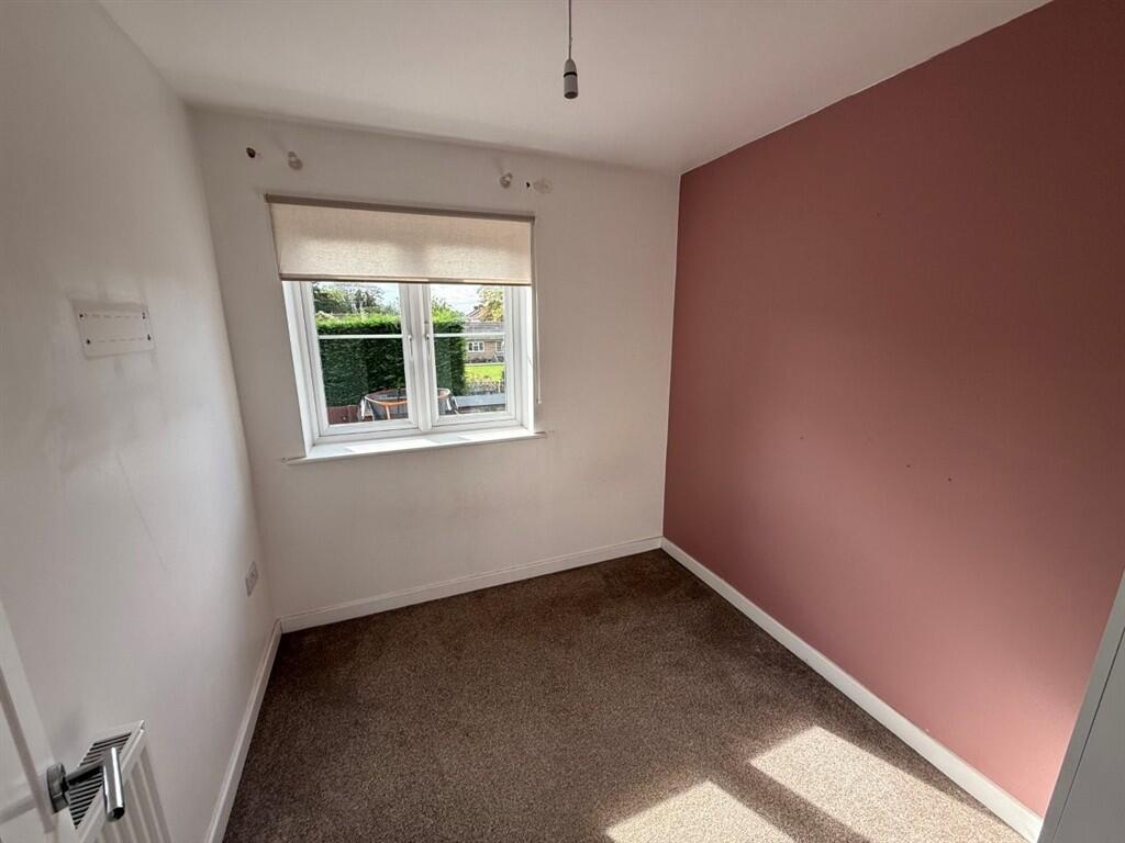 House in South Holland, Spalding - More