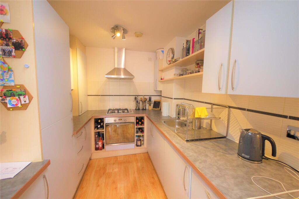 Apartment in Chelmsford - View 2