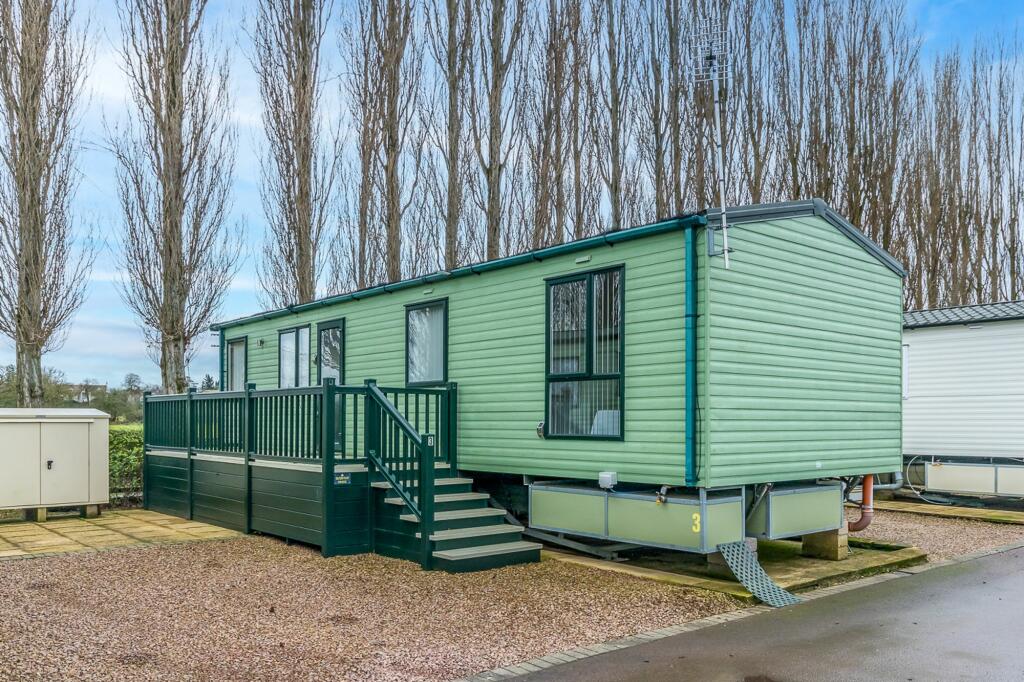 Main image of property: 3 Rayford Park, Tiddington Road, Stratford Upon Avon, CV37 7BE