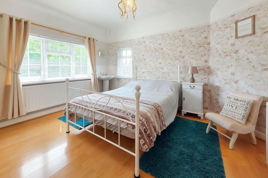 Harsfold Road, Rustington, BN16 - More