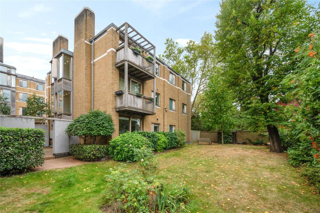 Main image of property: Highbury Crescent, London, N5