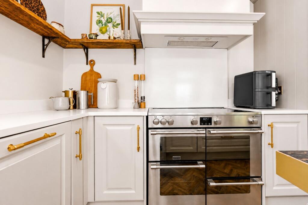 House in Hove, Hangleton - View 5