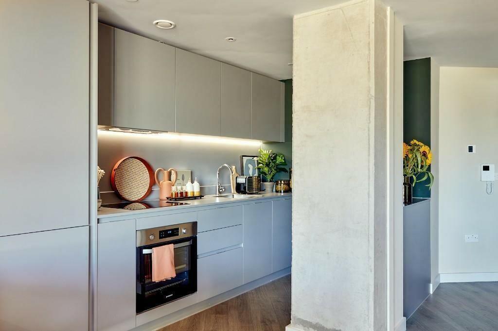 Apartment in Leeds, West Yorkshire - View 4