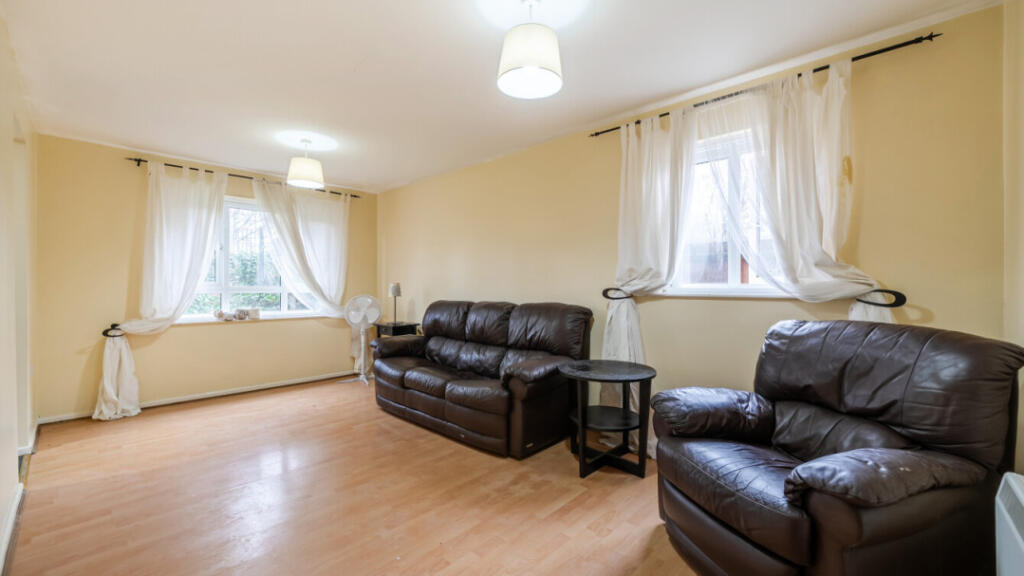 Main image of property: Buxton Close, London, n9 0xl