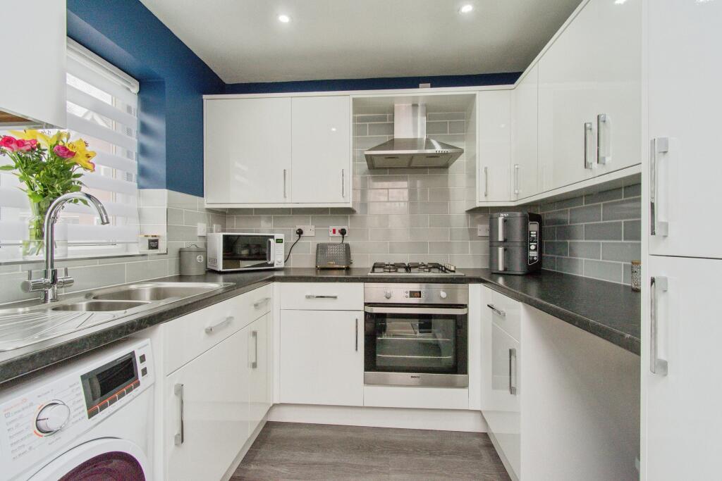 Farriers Place, Castleford, WF10 photo 4