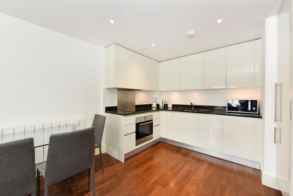 Apartment in London - View 5