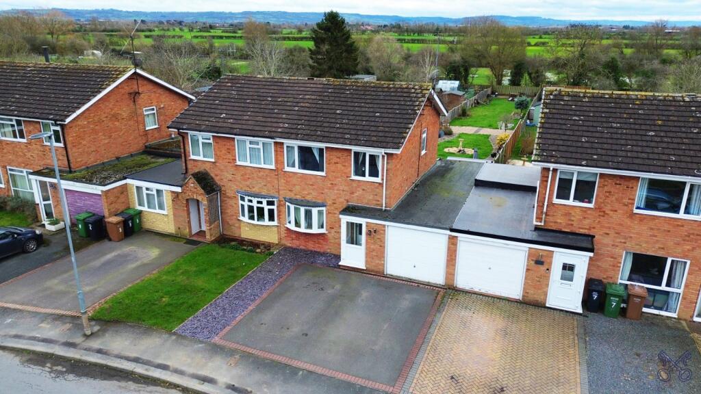 Main image of property: Clevedon Green, South Littleton, Evesham, Worcestershire, WR11