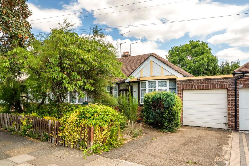 2 Bedroom Flat in EN4 8EZ