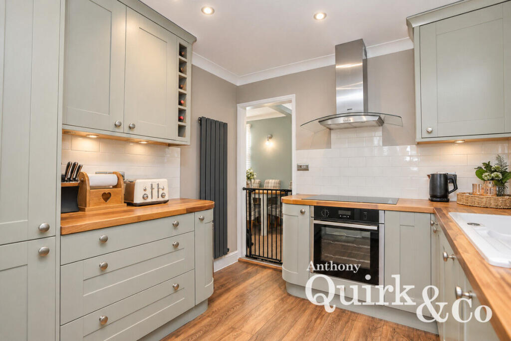 House in Southend-on-Sea - View 5