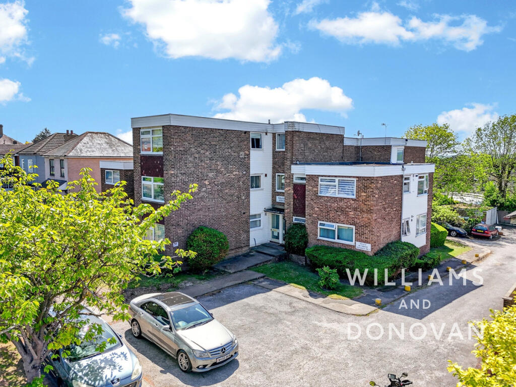 Main image of property: Galaxie Lodge, High Road, South Benfleet