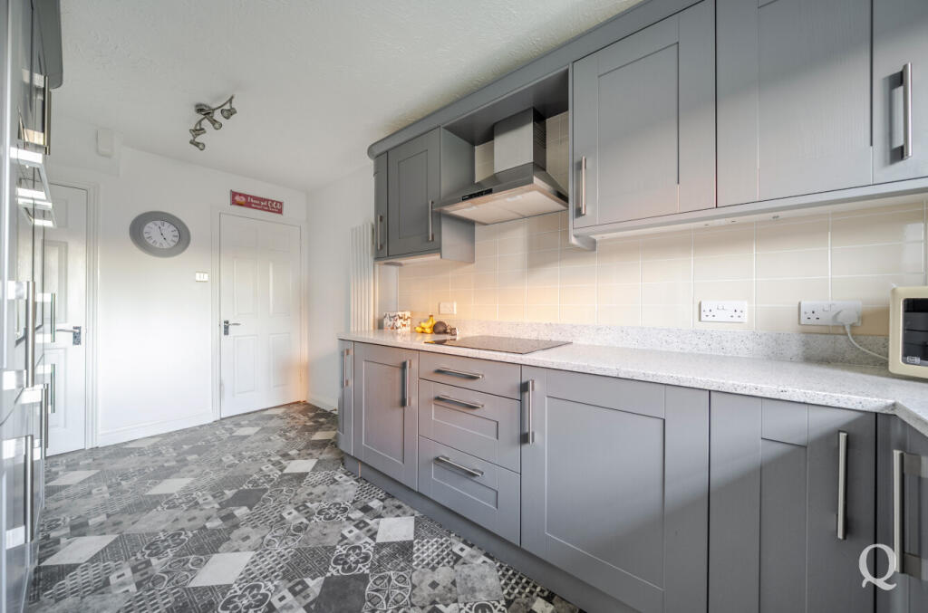 Recreation Way, Kemsley, Sittingbourne, Kent, ME10 photo 3