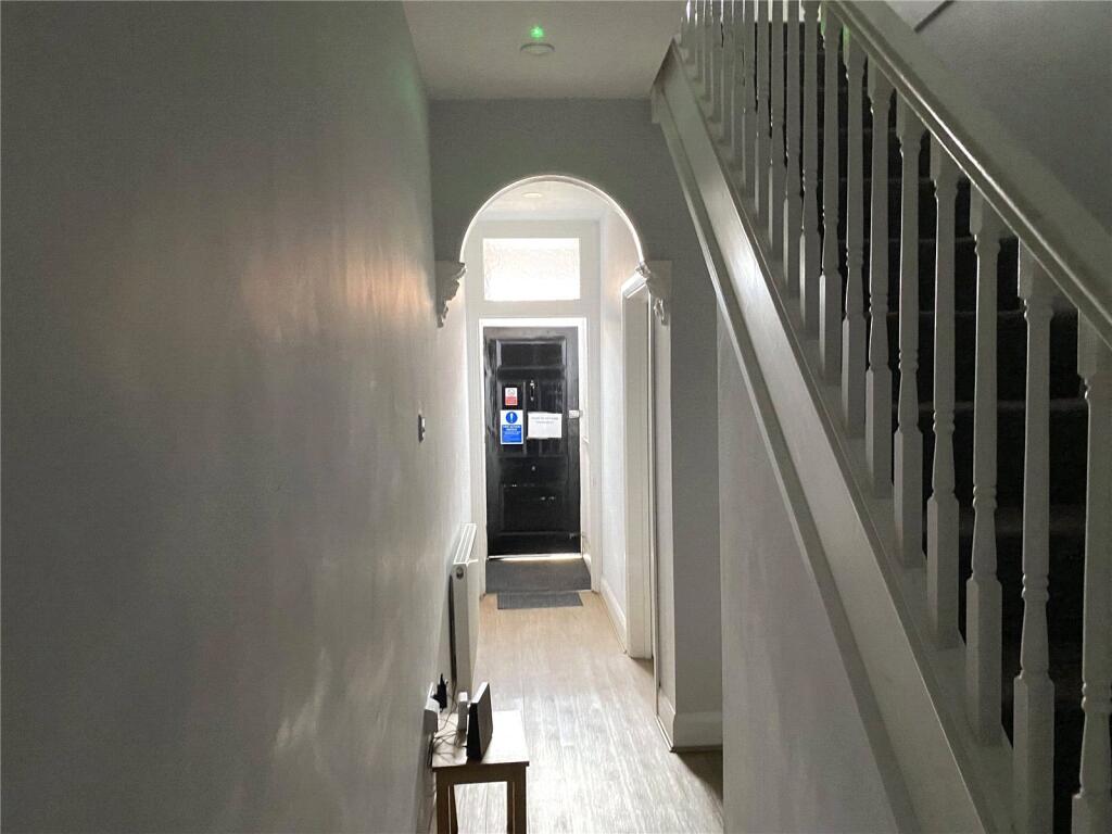 House in Taunton - View 4