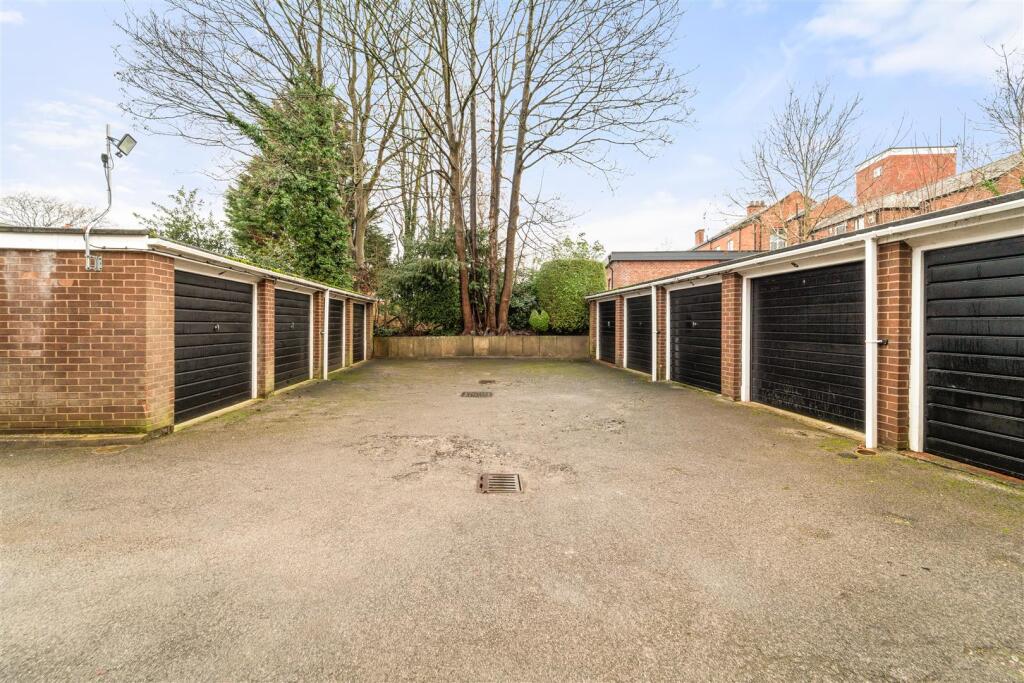 St Leonards Court, Harboro Road, Sale photo 3