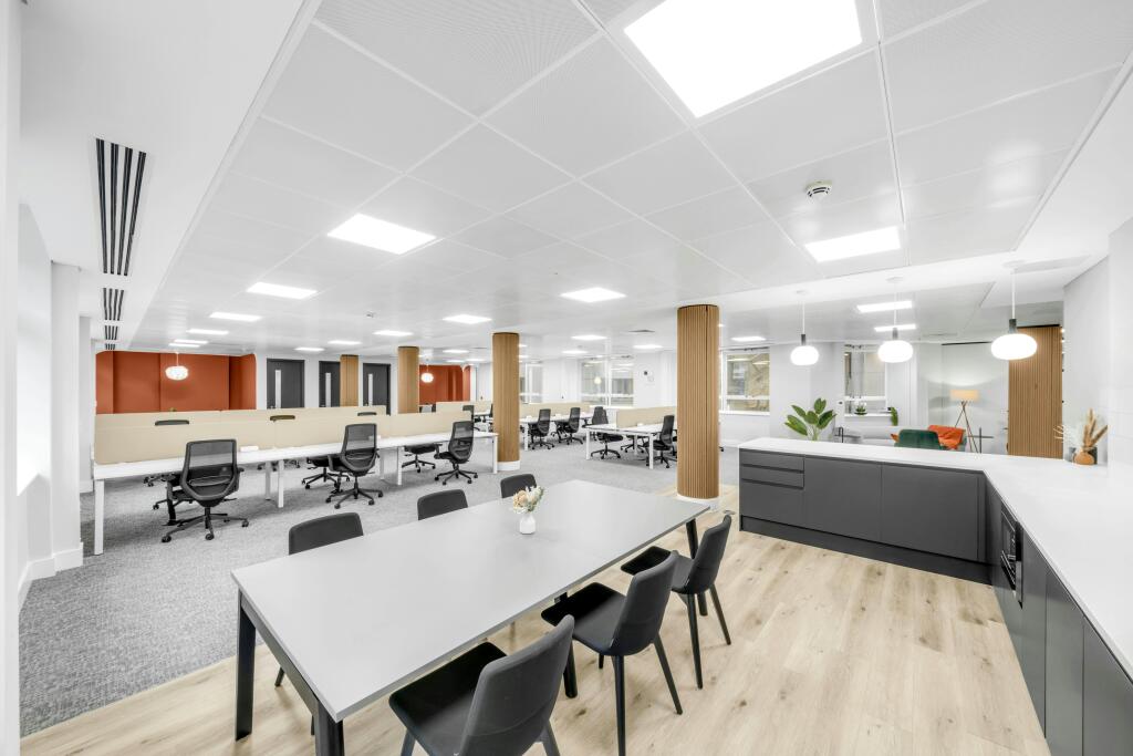 c341f303b88f99708dcbe9a34947522a-9-kingsway-london-office-interior-commercial-real-estate-photography-jll-jsp2715.jpg