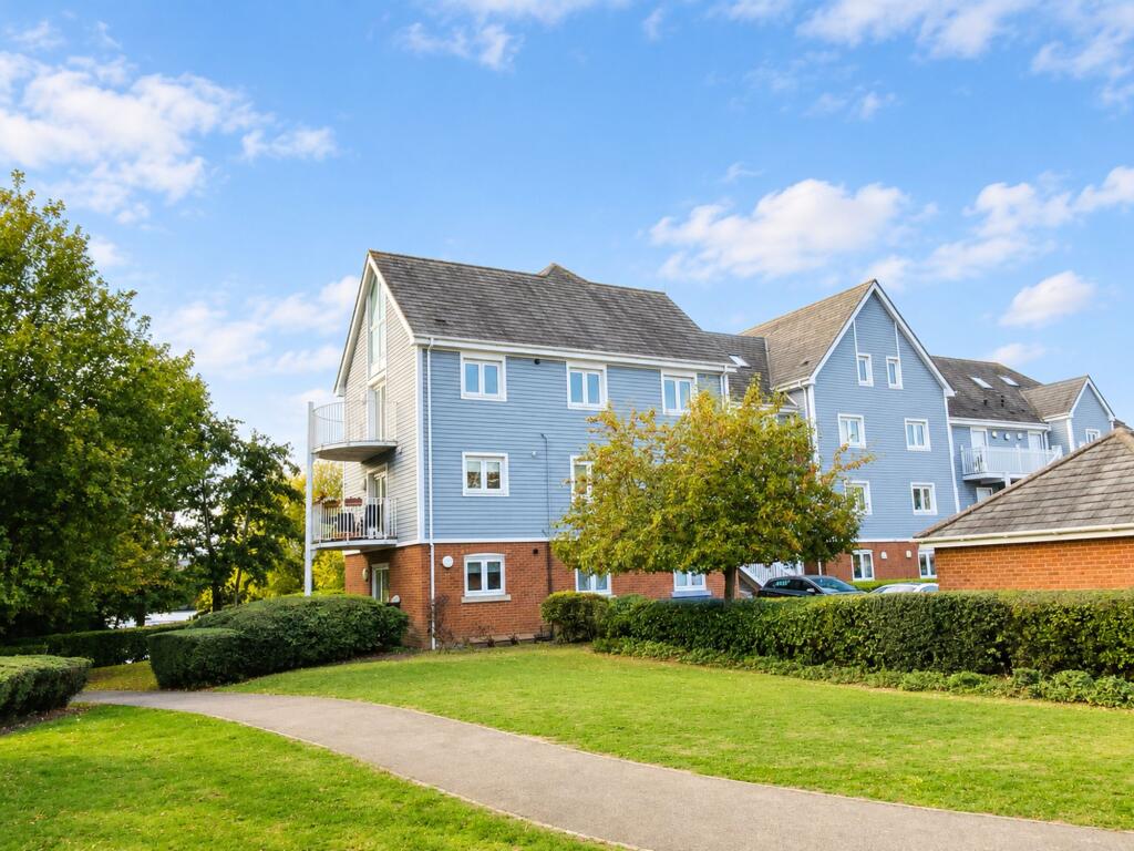 Main image of property: The Lakes, Larkfield, ME20