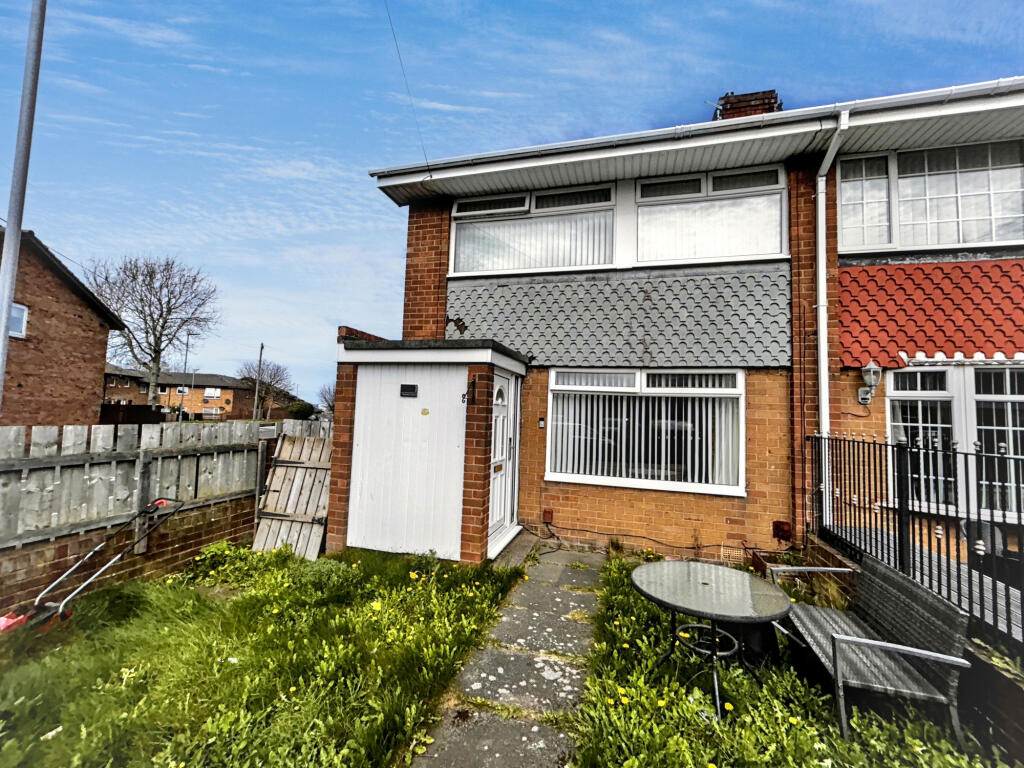 Main image of property: Hamilton Court, Mount Pleasant, Gateshead, Tyne and Wear, NE8 3RL