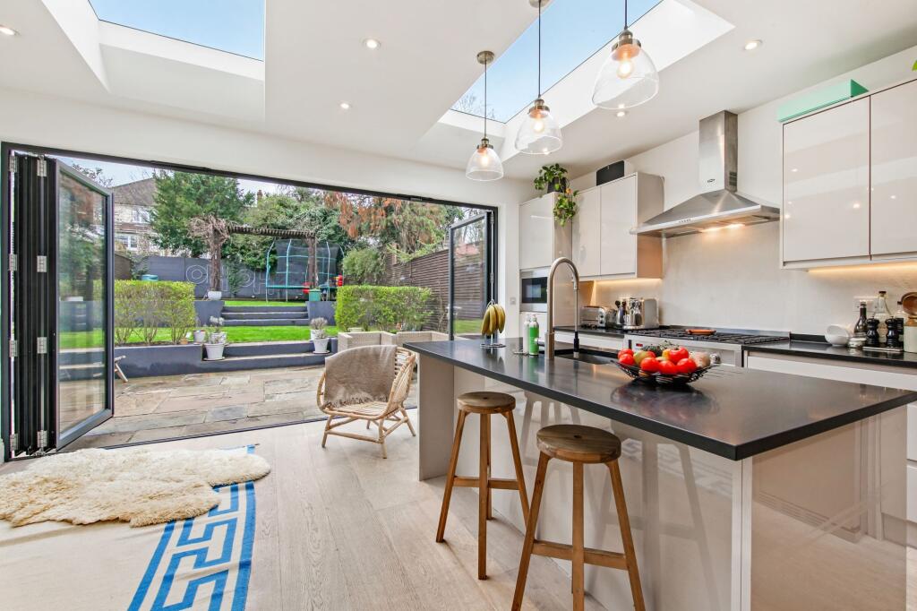 Main image of property: Doyle Gardens, London, NW10