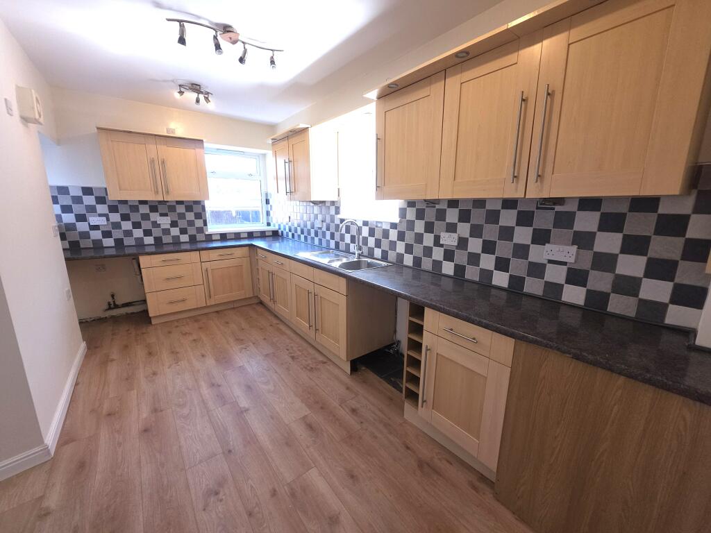Station Street, Pentwyn-mawr, Caerphilly County Borough photo 4