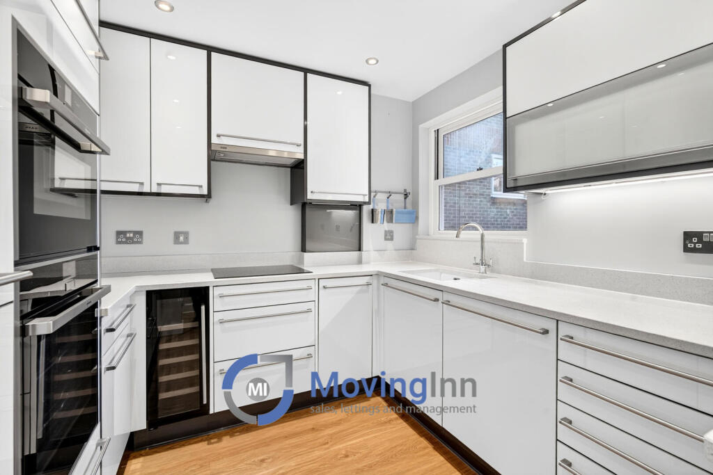 Apartment in Bromley - View 3