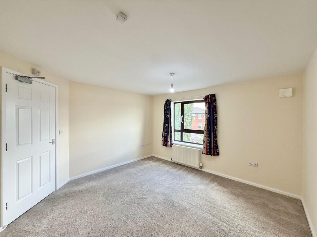 Apartment in Milton Keynes - More