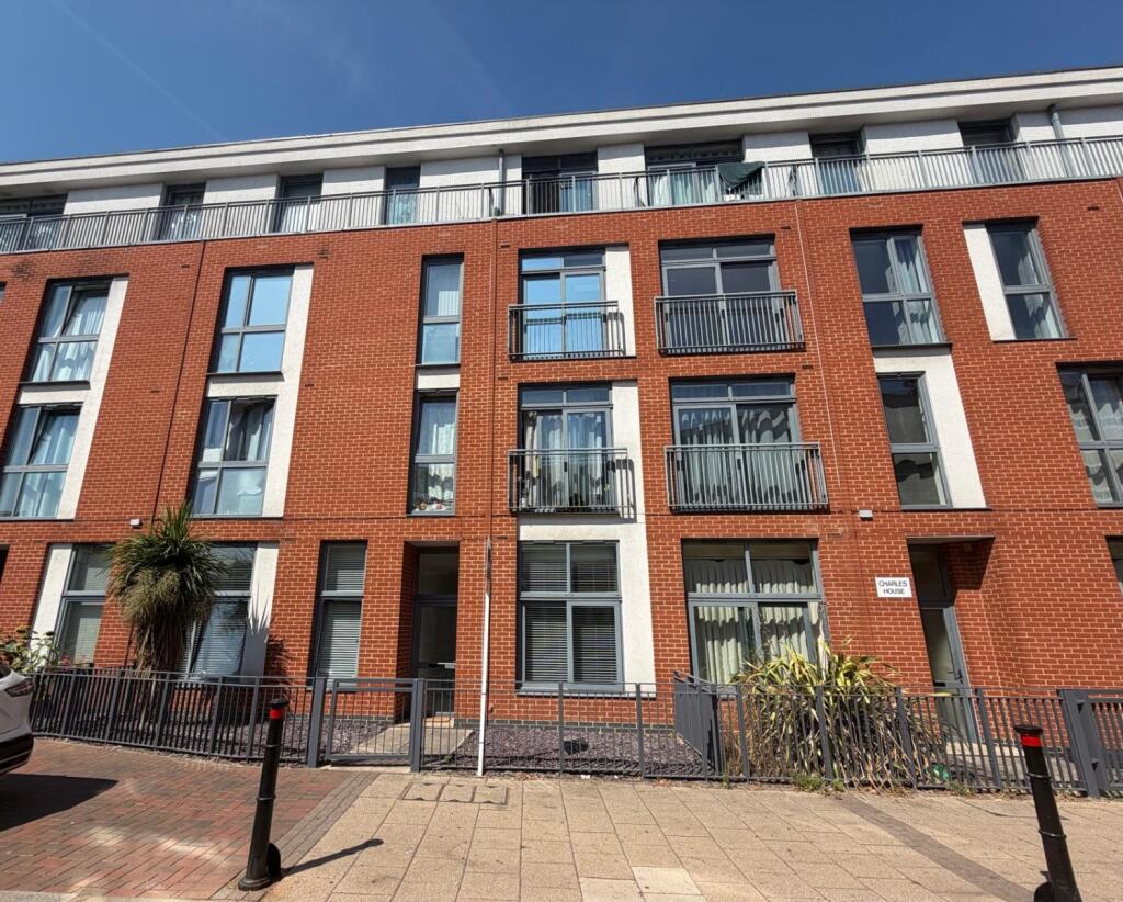 Main image of property: Guildford Street, Chertsey, Surrey, KT16