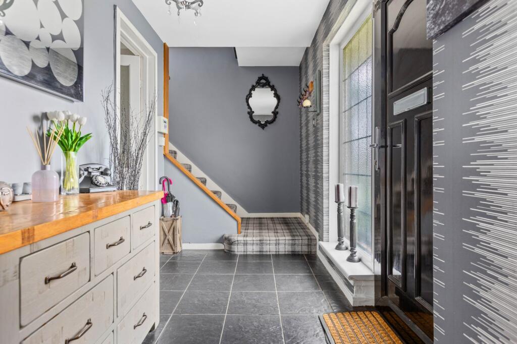 Walkern Road, Stevenage, Hertfordshire, SG1 - View 6
