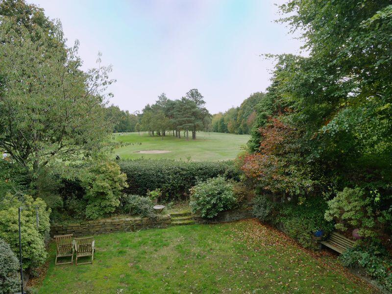 Rydal Drive, Hale Barns photo 2