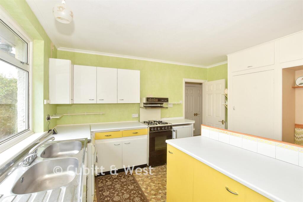 Eley Crescent, Rottingdean, Brighton, East Sussex photo 4