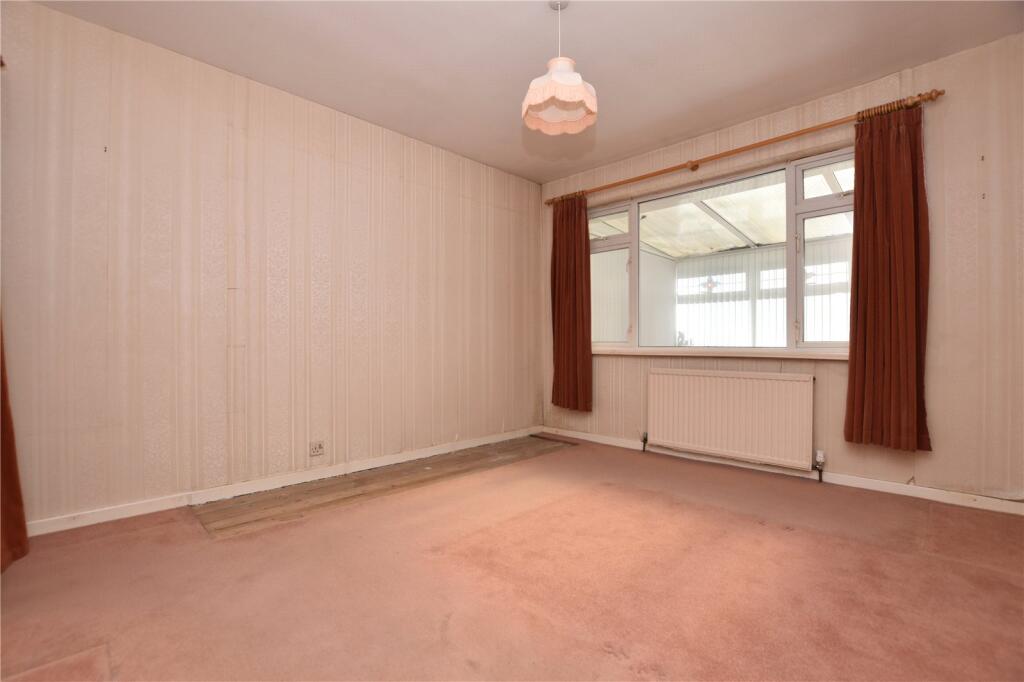 House in Leeds, Gildersome - View 5