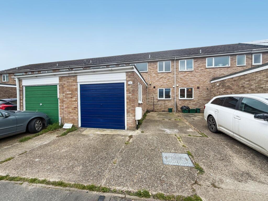 Main image of property: Broome Grove, Wivenhoe, Colchester, CO7