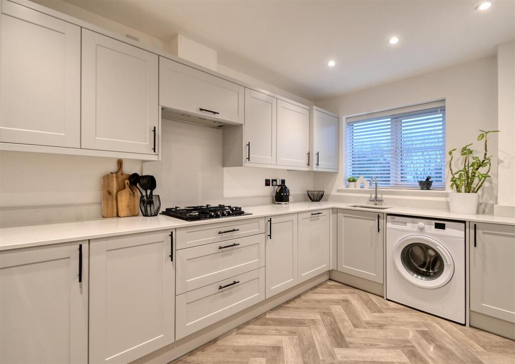 107 Wenlock Rise, Bridgnorth photo 3