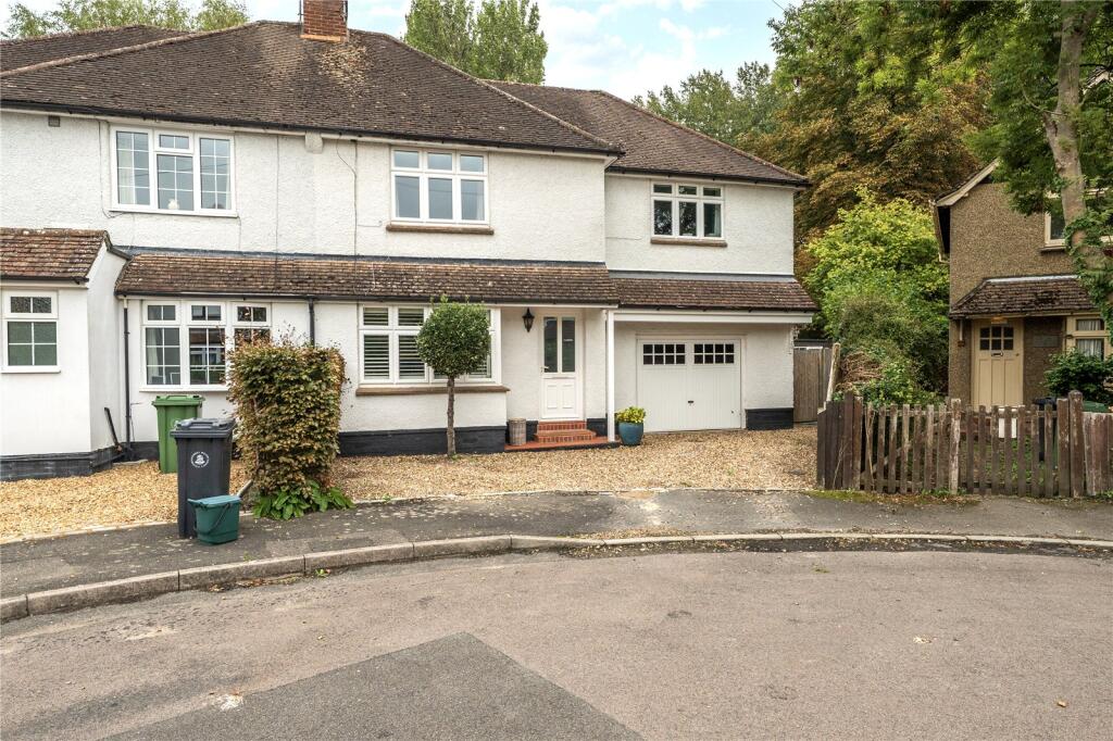 Main image of property: Poplar Avenue, Windlesham, Surrey, GU20
