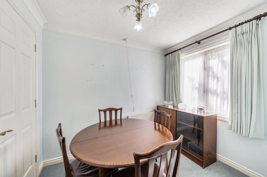 Apartment in London - View 5