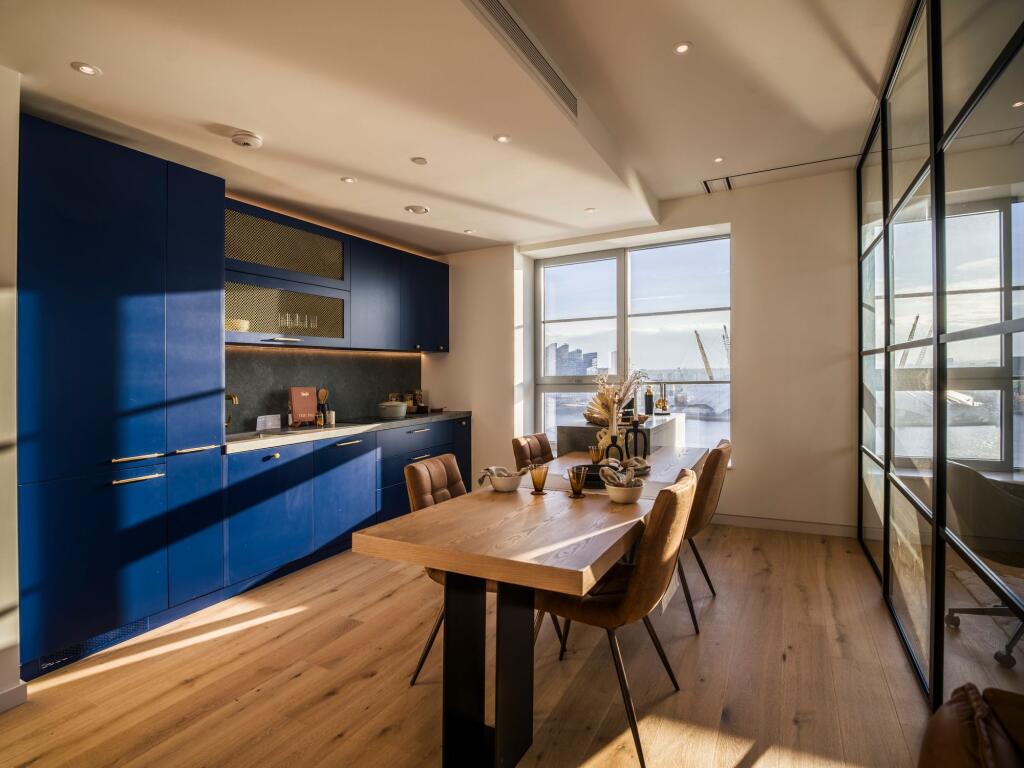 Apartment in London - More