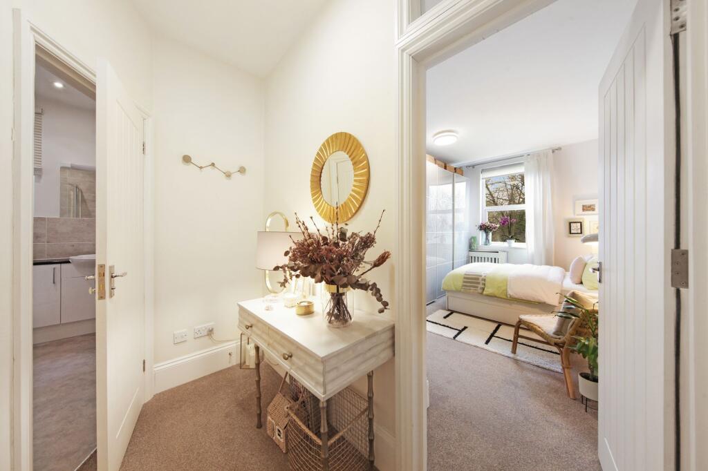 Apartment in Croydon - View 2