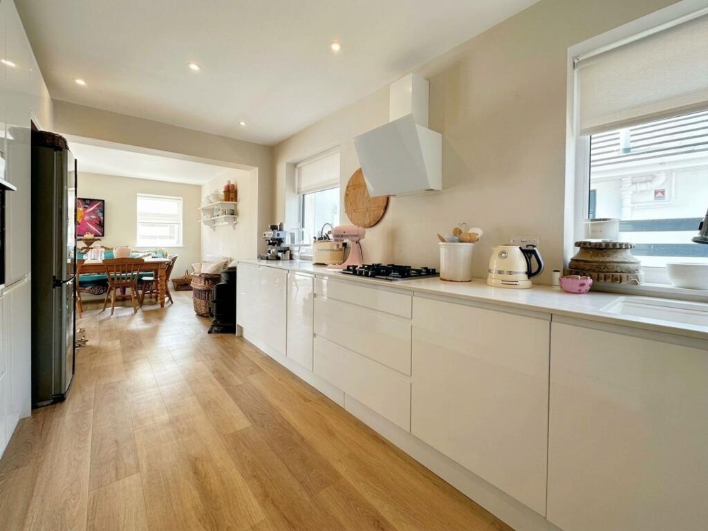 House in Brighton - View 3