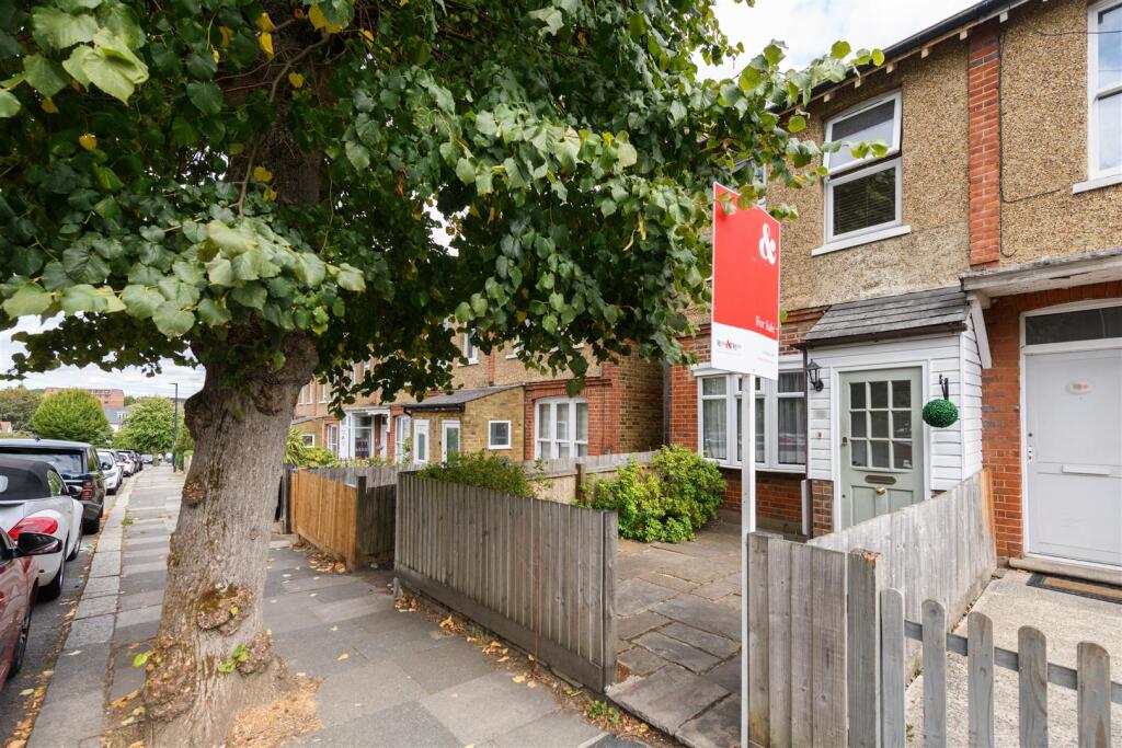 Main image of property: Chelmsford Road, London, N14