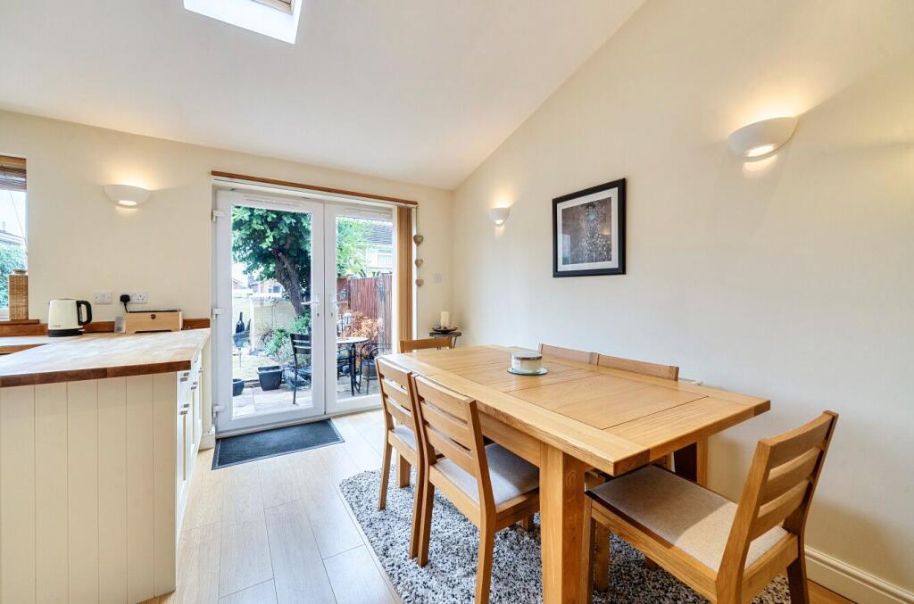 House in Andover, Charlton Village, Charlton - View 4