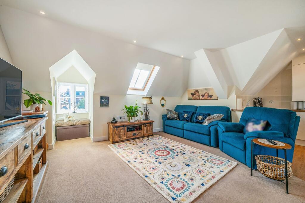 Apartment in Southampton - View 4