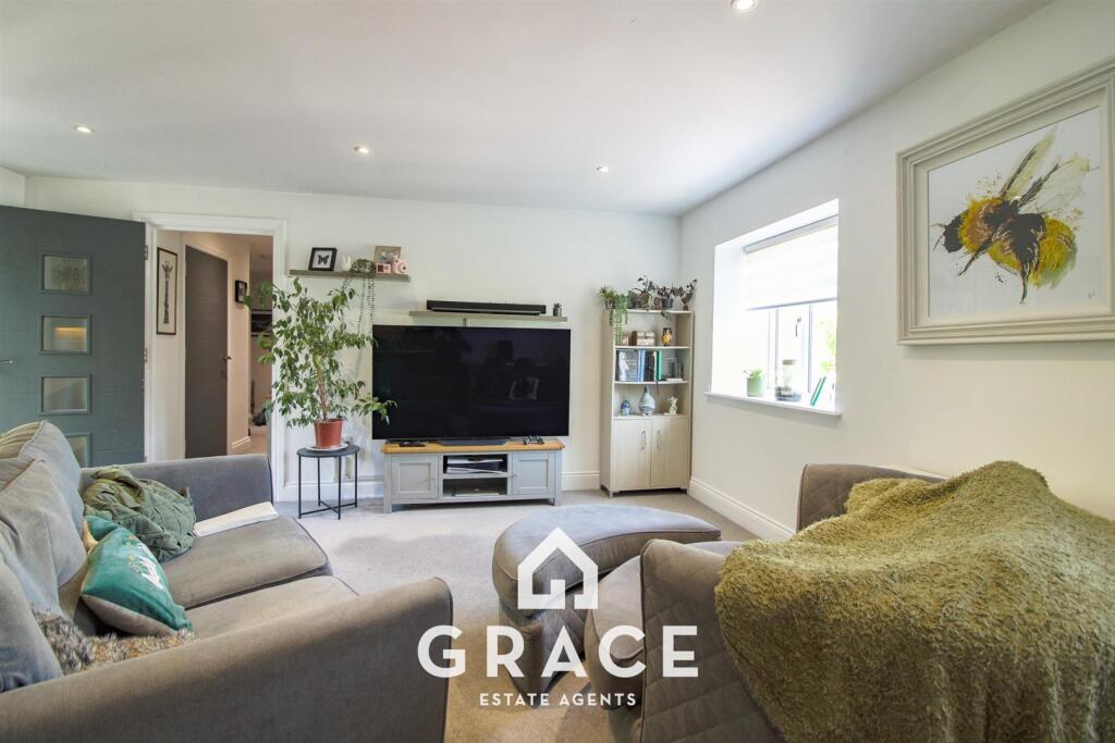 Apartment in Ipswich - View 3