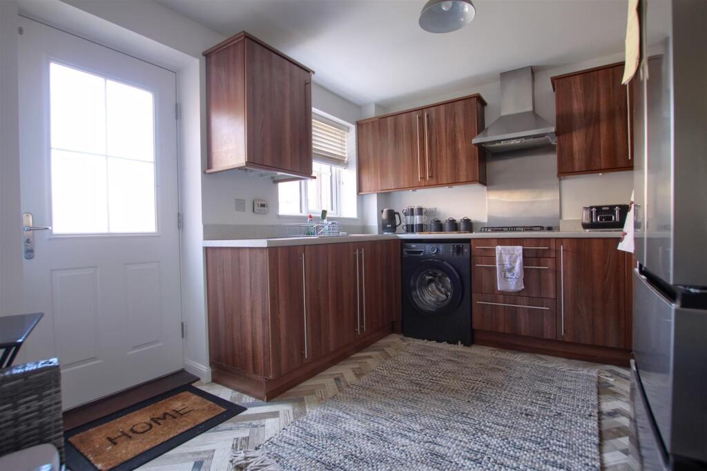 House in Thornaby, Mandale Park - More