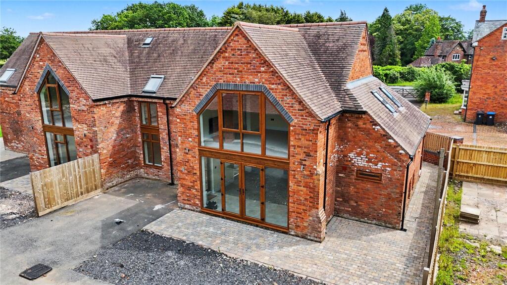 Main image of property: Fallon Court, Tanworth-In-Arden, B94