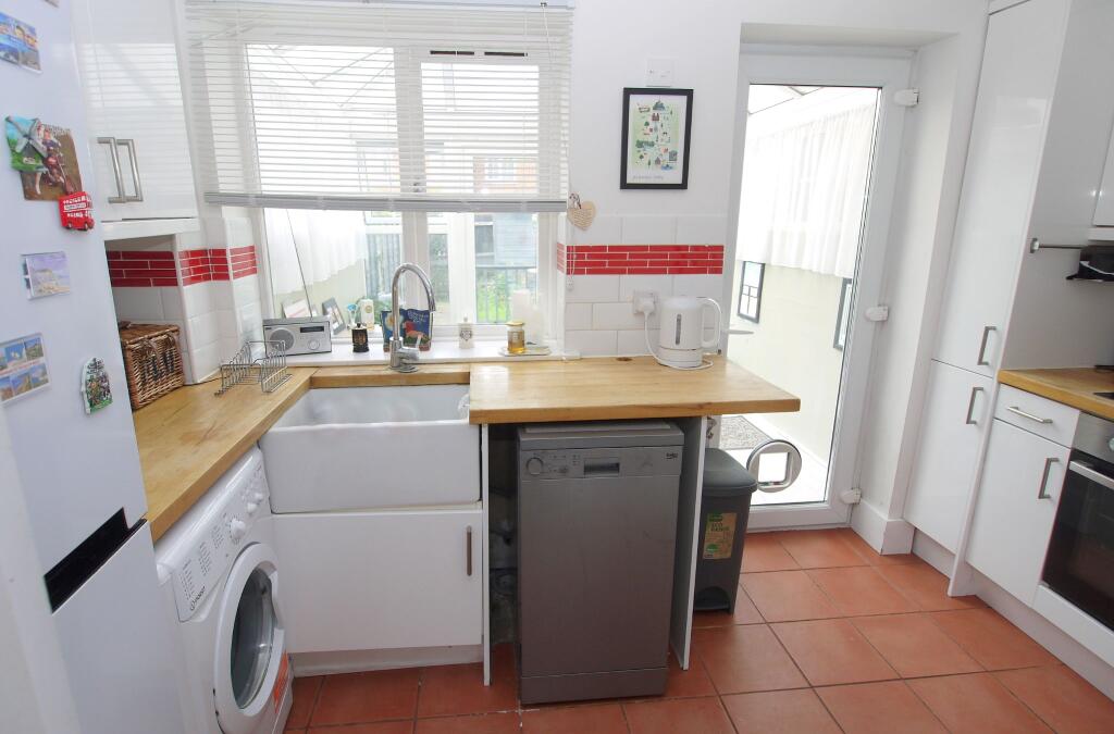 House in Tonbridge - More