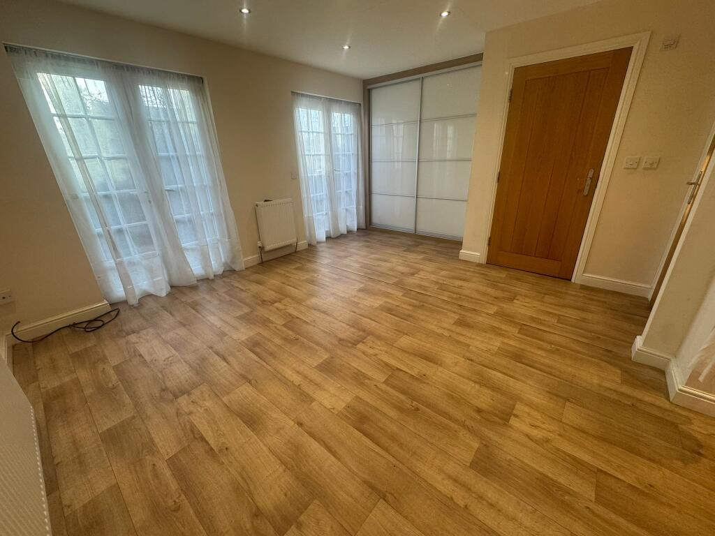 7 Flemingate Court, Beverley, HU17 0SZ photo 3