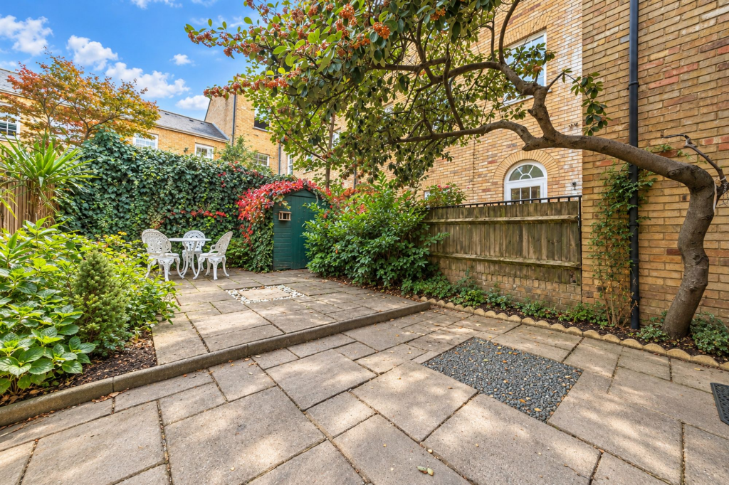House in London - View 4