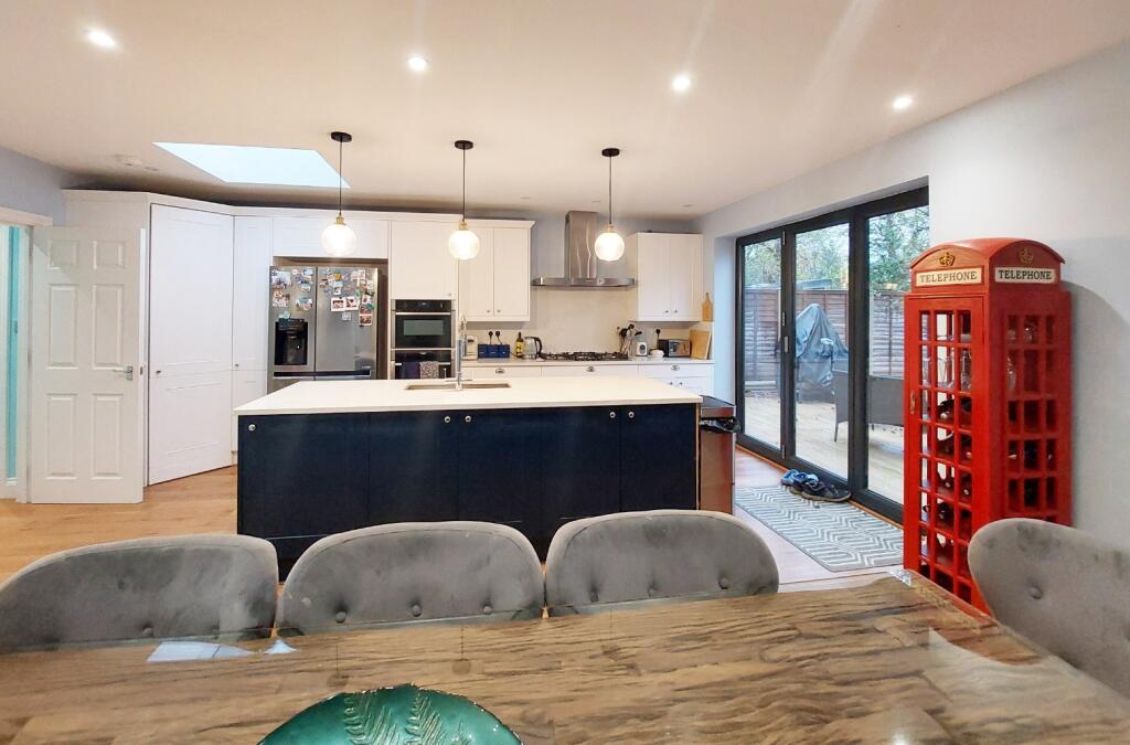 House in Harrow - View 4