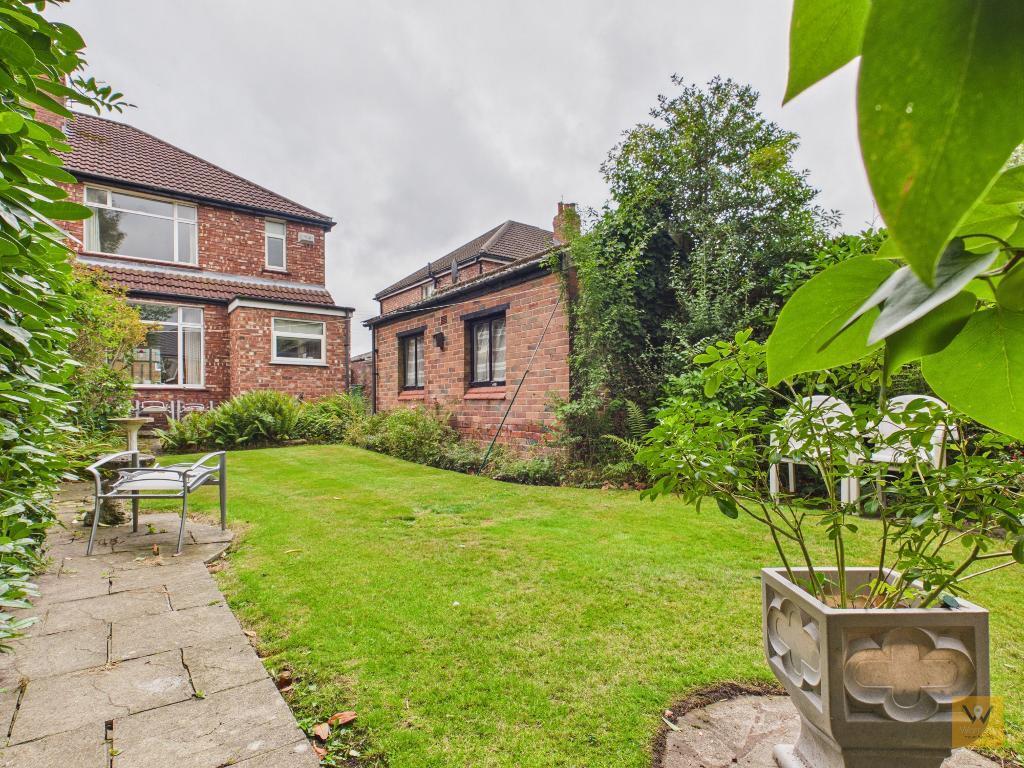 House in Stockport, Heaviley, Woodsmoor - View 4