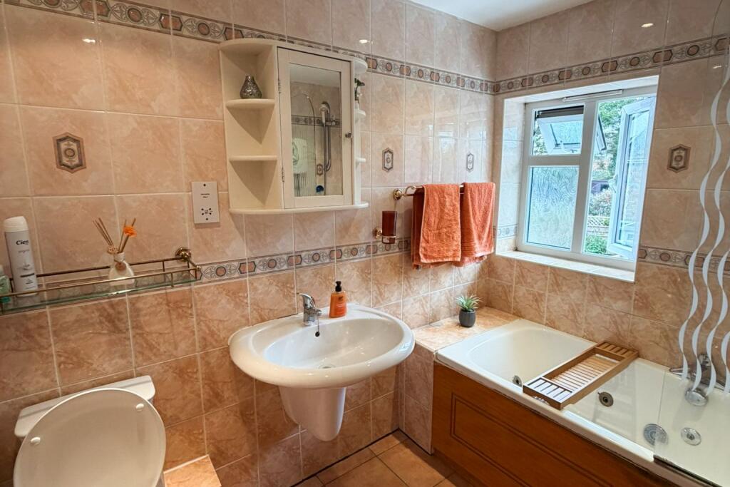 Additional image 14 of FIVE-bedroom semi-detached with self-contained ONE-bedroom annexe, Birchfield Close, Halesowen, B63 4LJ