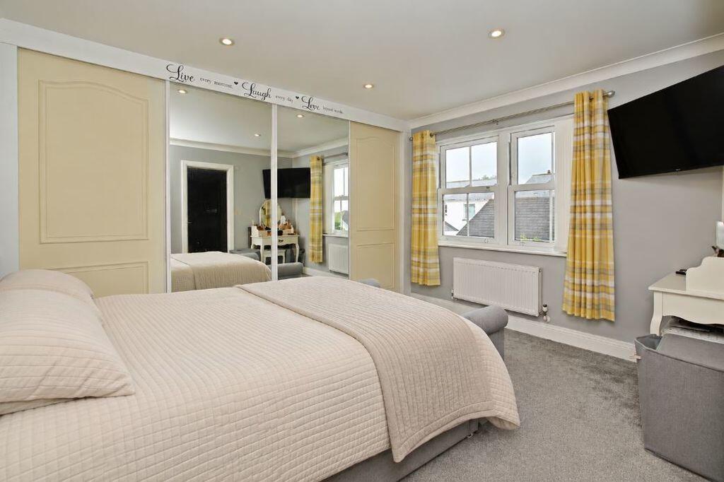 House in Truro, Kenwyn - View 4